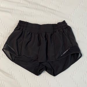 Lululemon black hotty hot shorts
